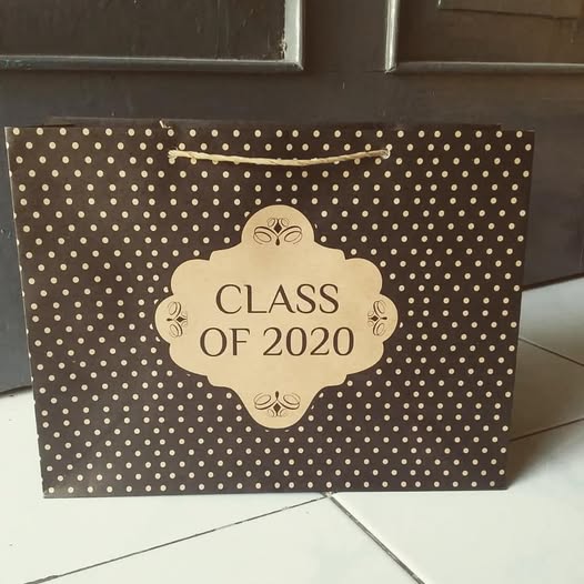Pusat Jual Paper Bag Murah & Berkualitas | Cetak Custom Sesuai Kebutuhan Anda 1 Pusat Jual Paper Bag Murah